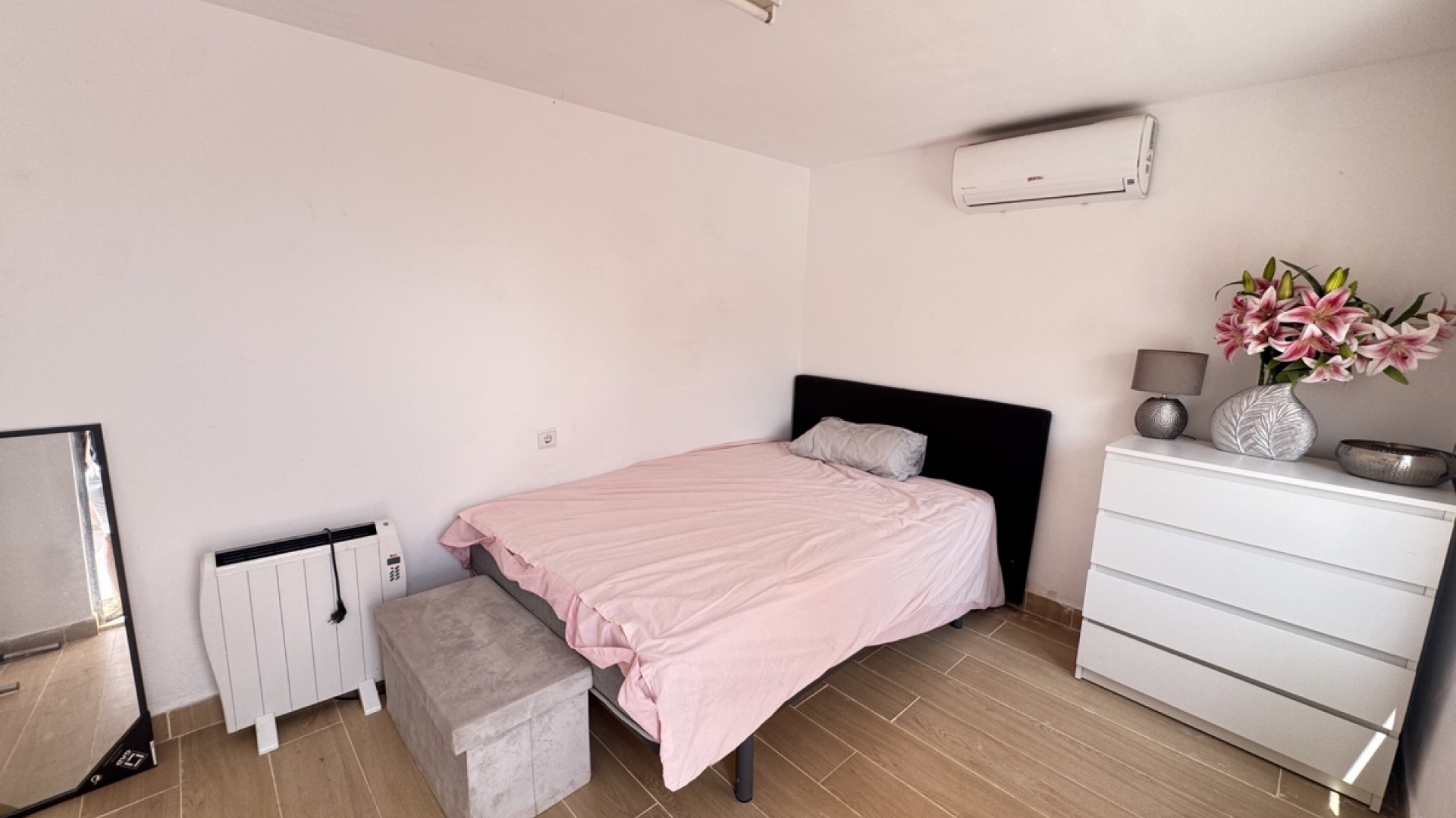 Sale - Detached Villa -
La Florida