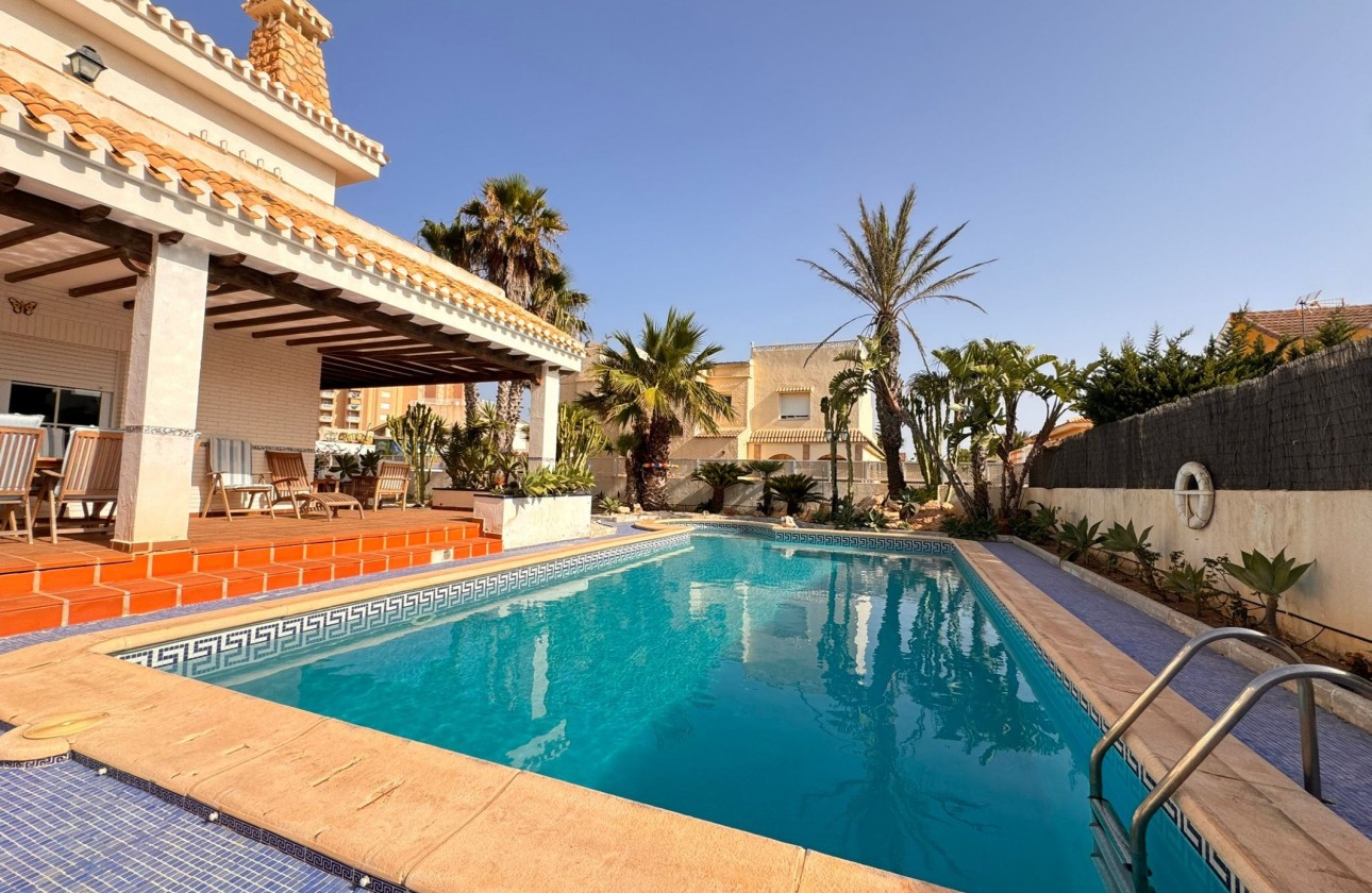 Sale - Detached Villa -
La Manga del Mar Menor - Costa Calida