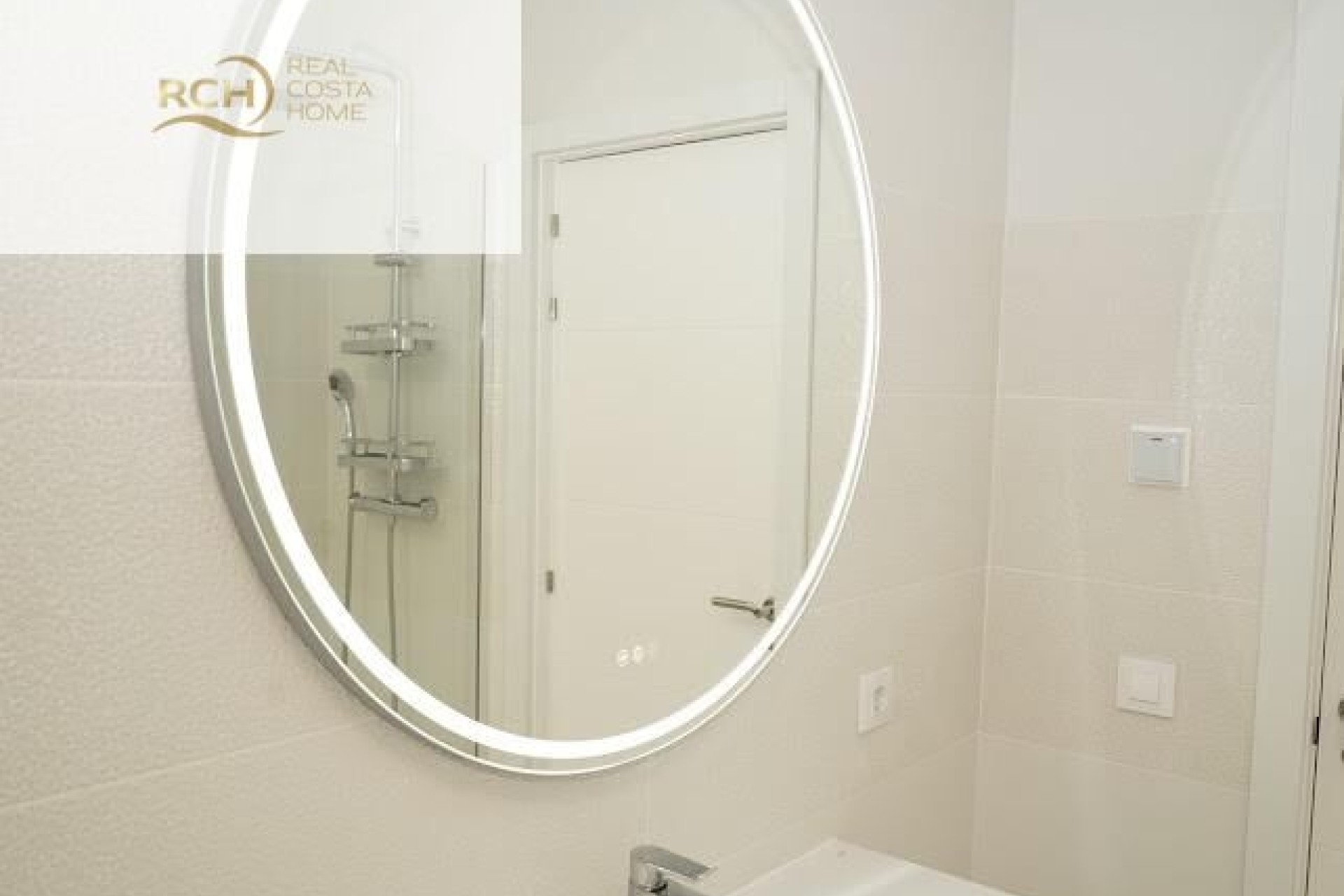 Sale - Detached Villa -
La Nucía - Montebello - Nou Espai