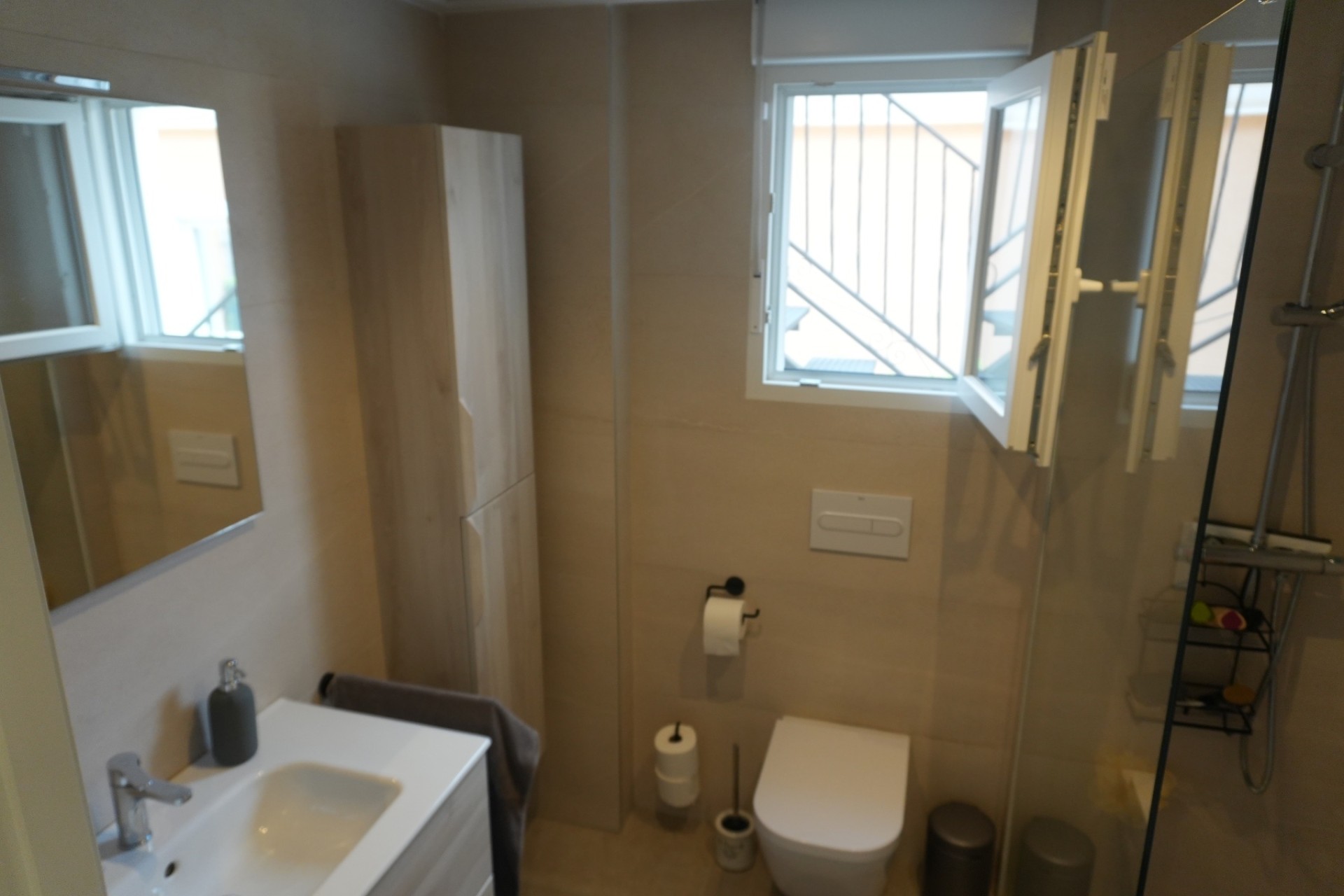 Sale - Detached Villa -
La Romana - Inland