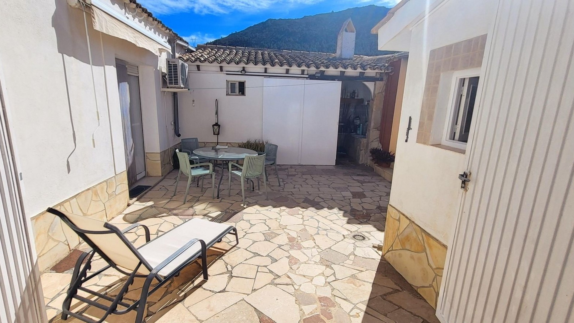 Sale - Detached Villa -
La Romana