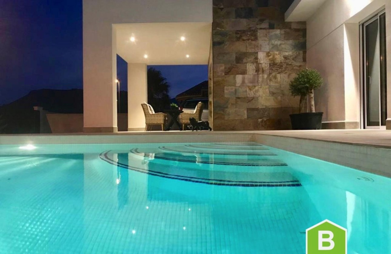 Sale - Detached Villa -
La Romana