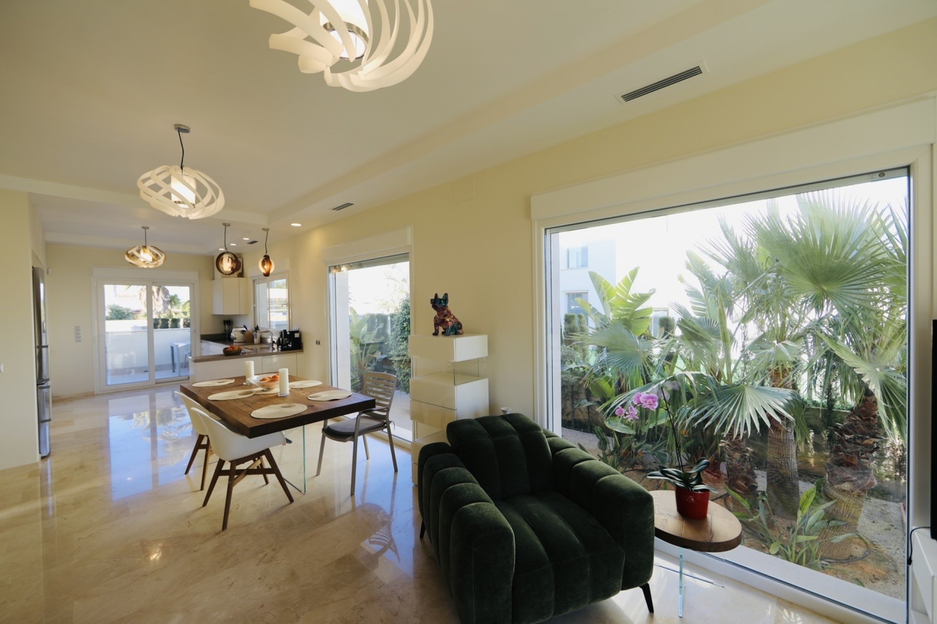 Sale - Detached Villa -
La Zenia - Costa Blanca
