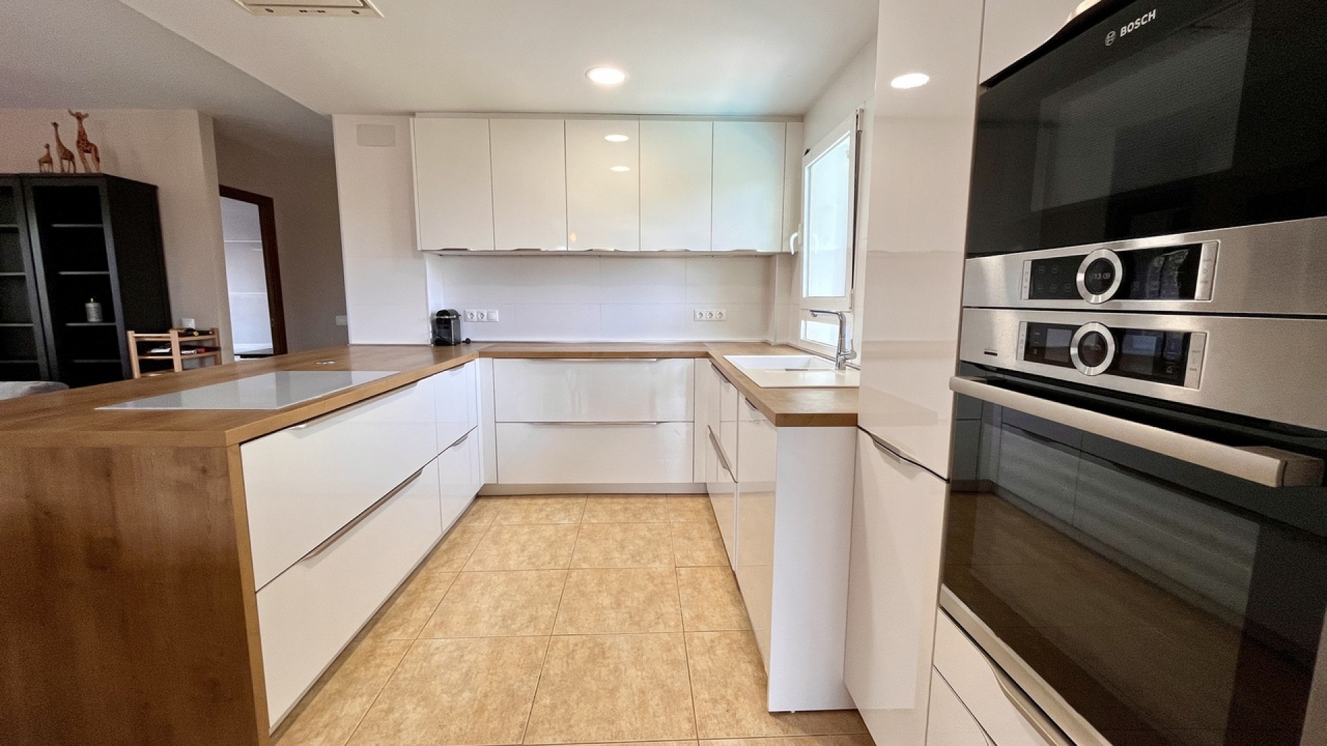 Sale - Detached Villa -
La Zenia