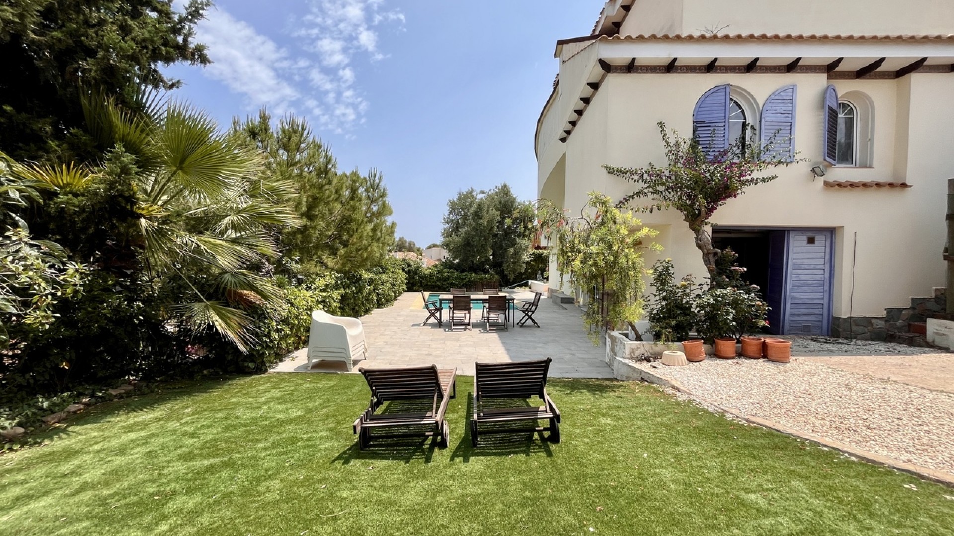 Sale - Detached Villa -
La Zenia