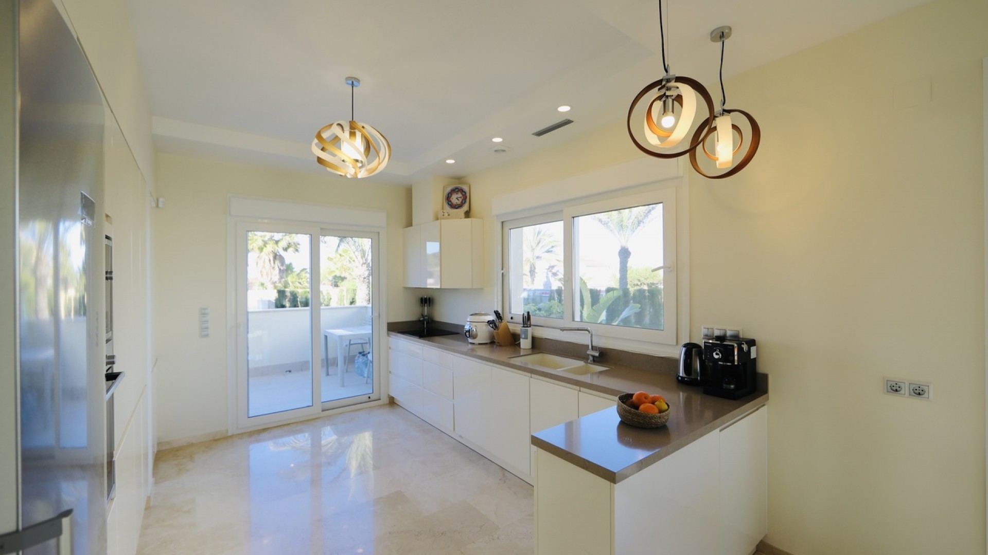 Sale - Detached Villa -
La Zenia