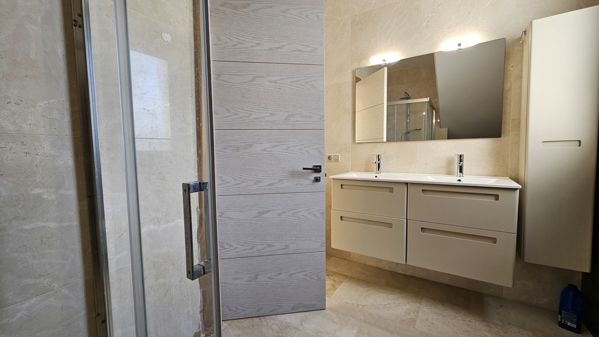 Sale - Detached Villa -
La Zenia