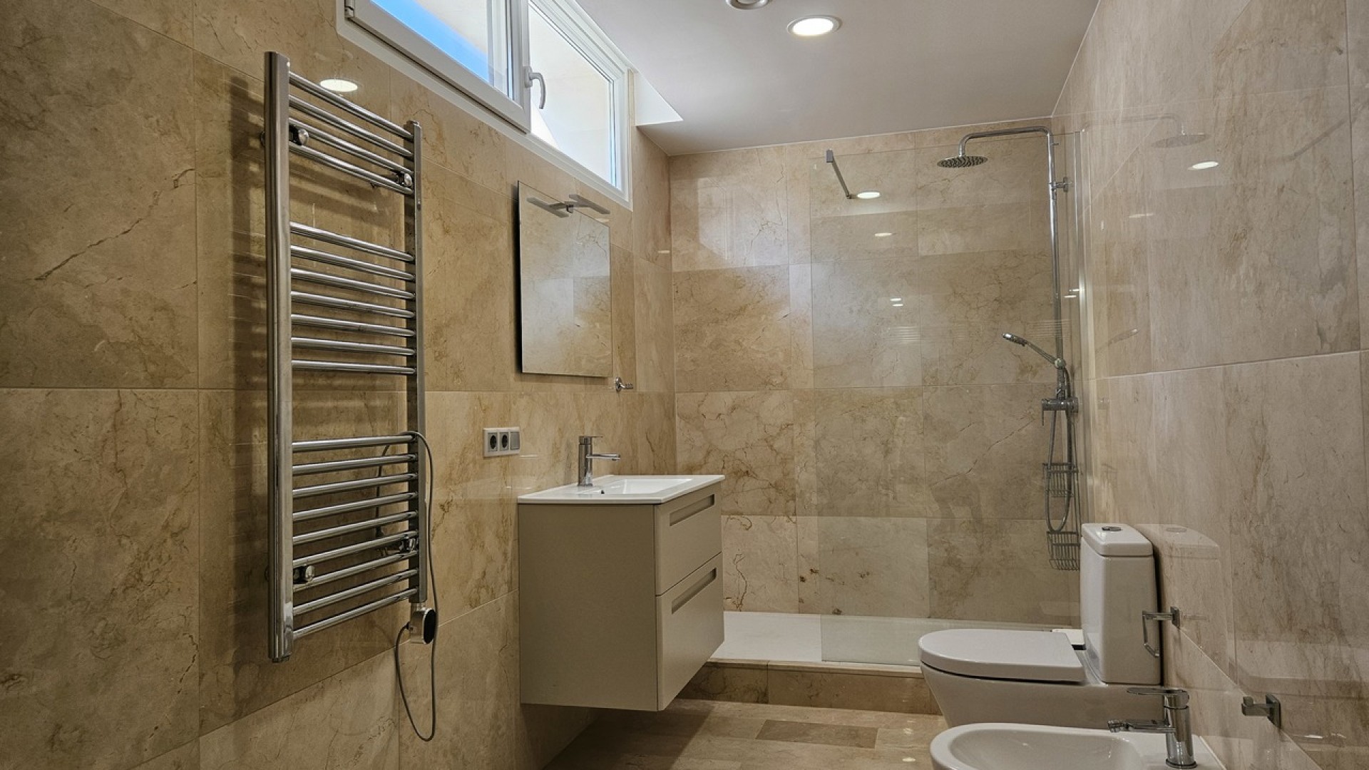 Sale - Detached Villa -
La Zenia