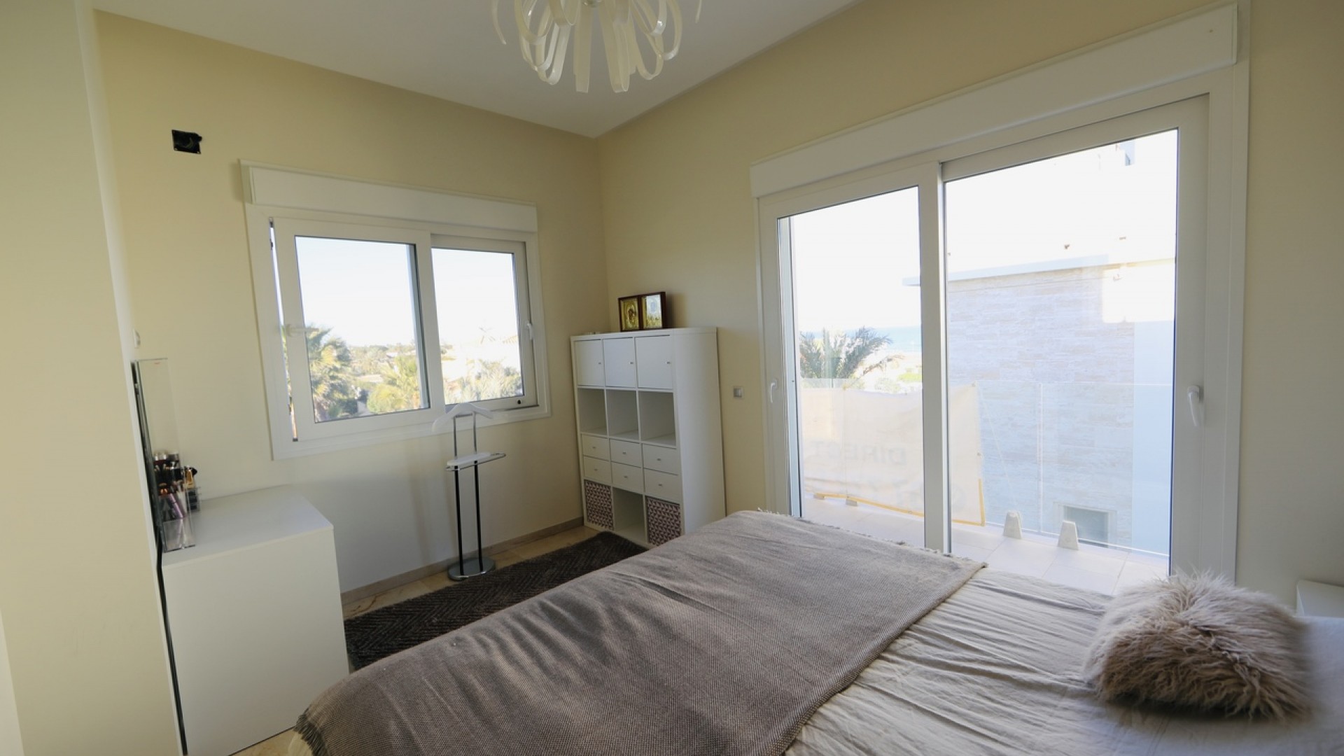 Sale - Detached Villa -
La Zenia