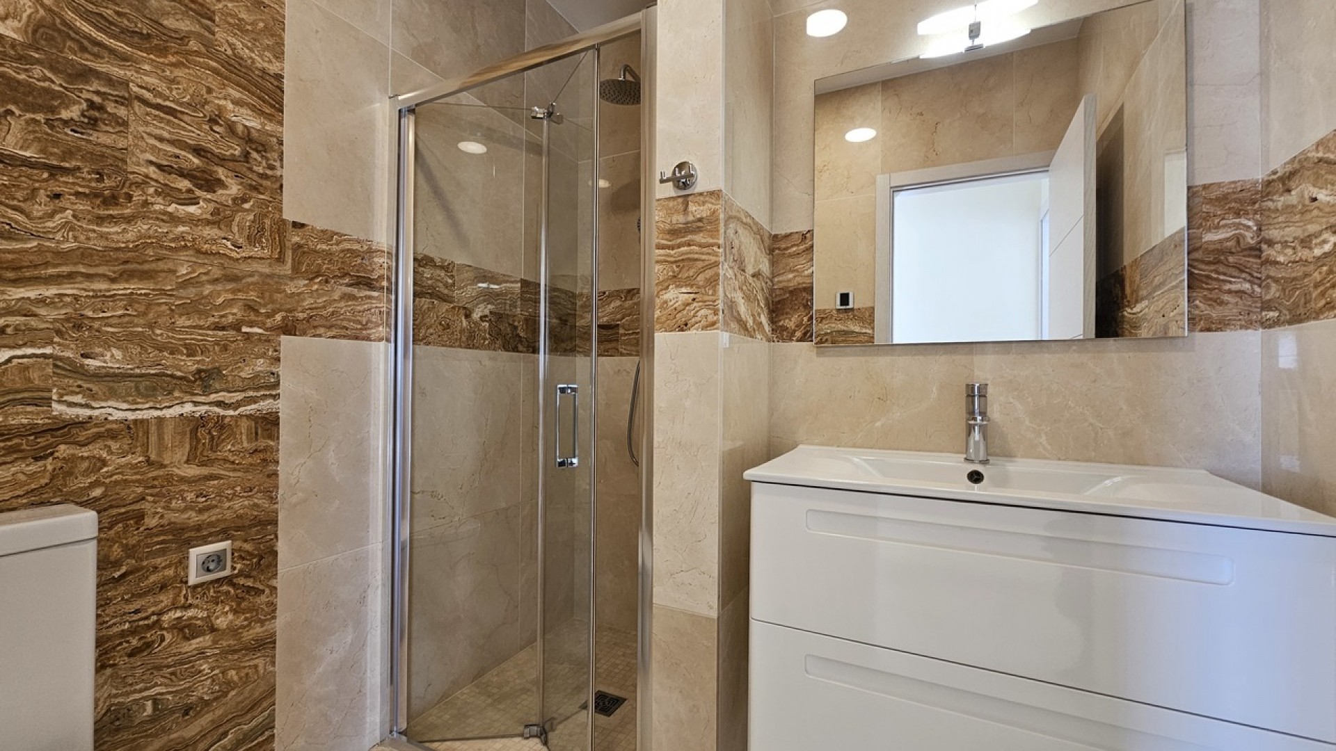 Sale - Detached Villa -
La Zenia