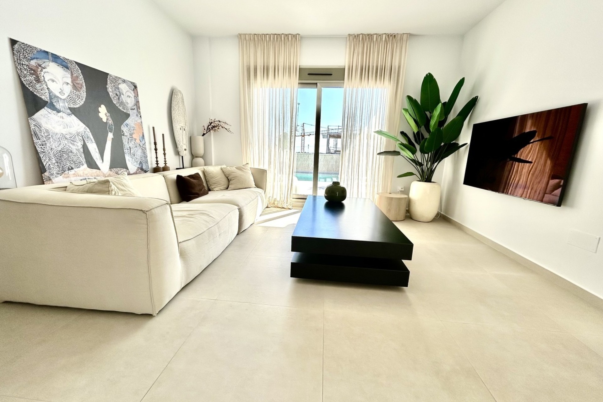 Sale - Detached Villa -
Las Filipinas - Inland