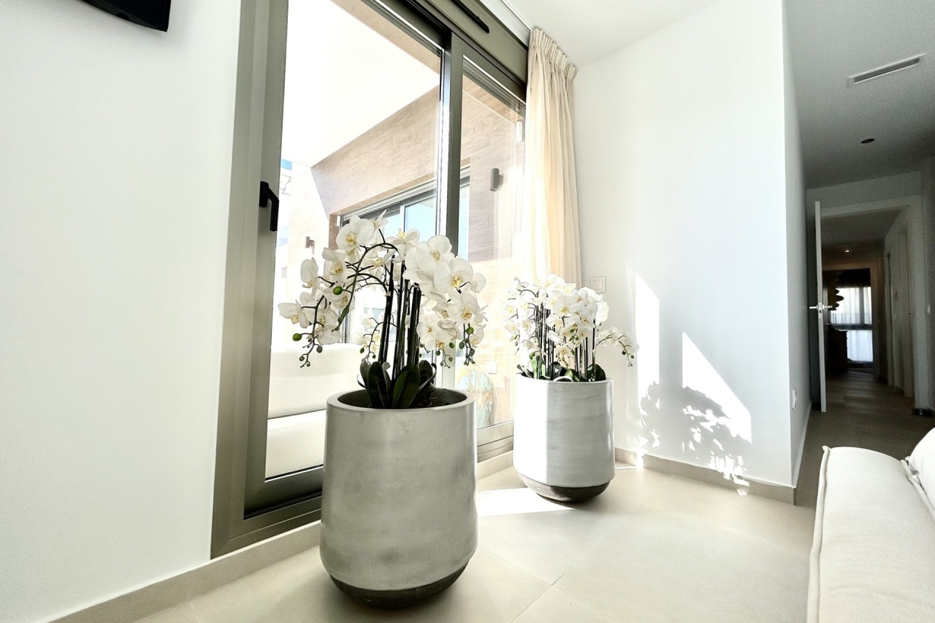 Sale - Detached Villa -
Las Filipinas - Inland