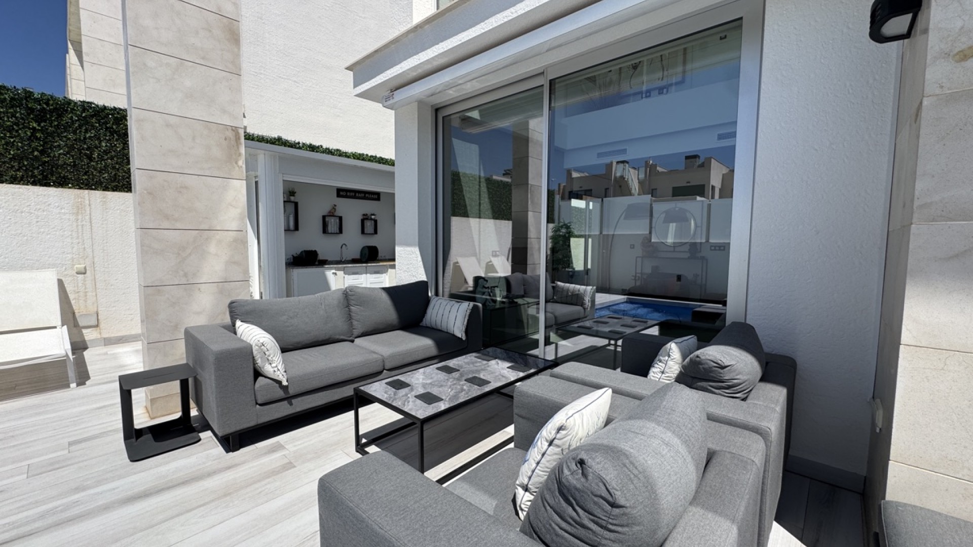 Sale - Detached Villa -
Lomas de Cabo Roig