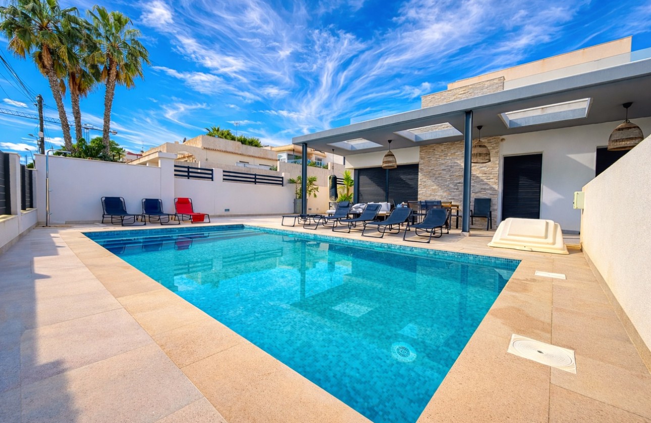 Sale - Detached Villa -
Los Balcones - Los Altos del Edén - Costa Blanca