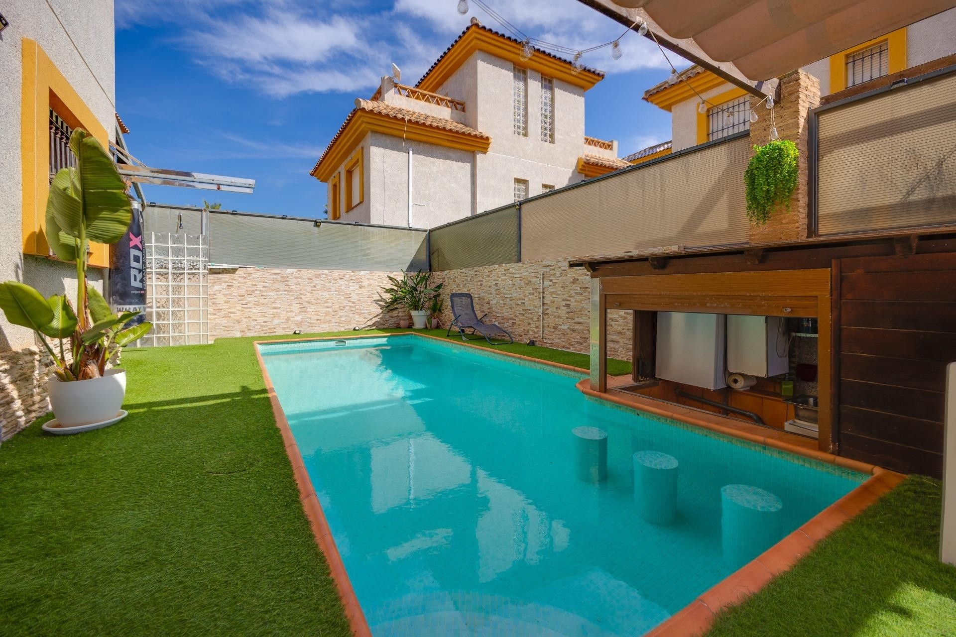 Sale - Detached Villa -
Los Montesinos - La Herada