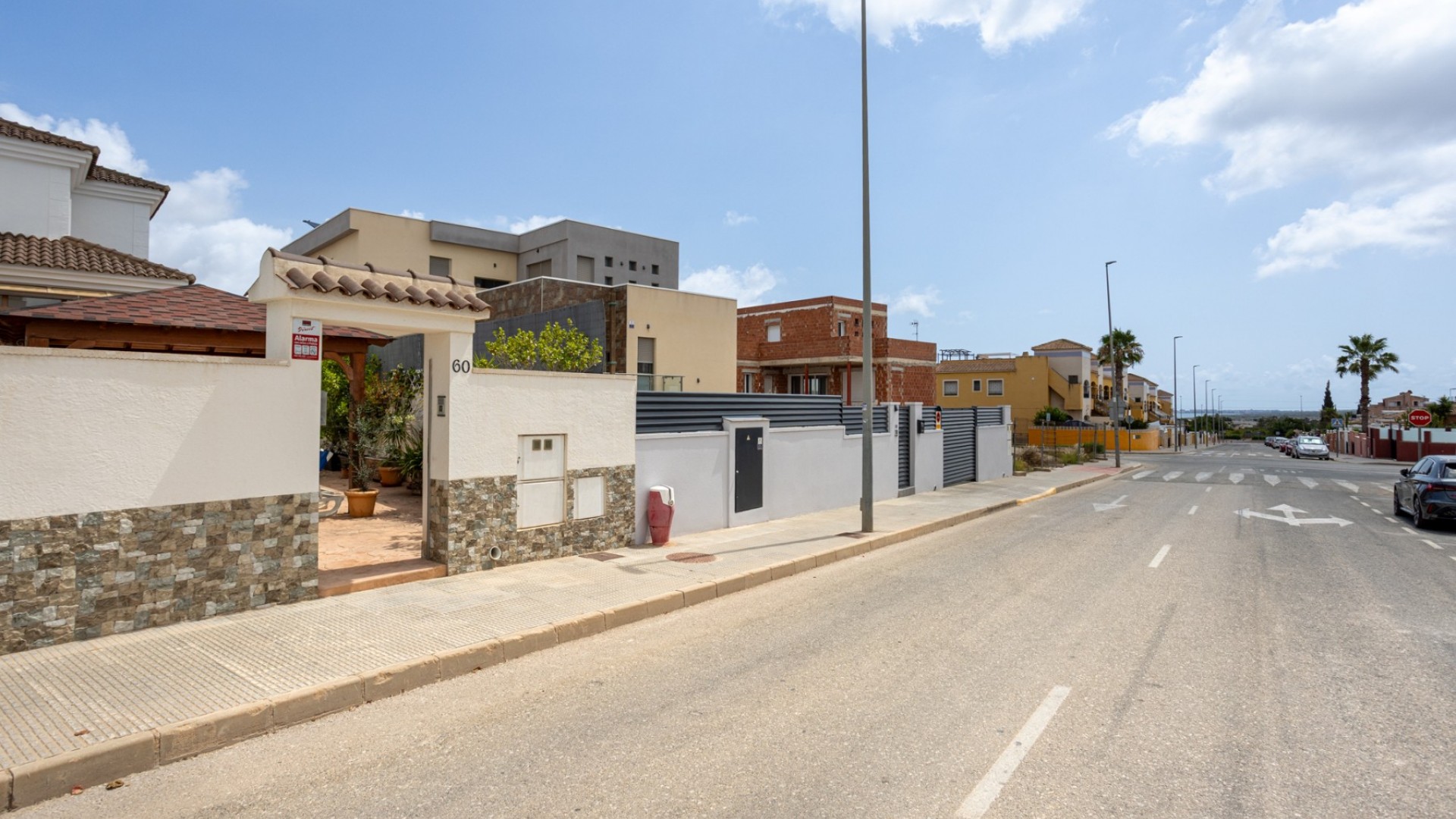 Sale - Detached Villa -
Los Montesinos - La Herrada