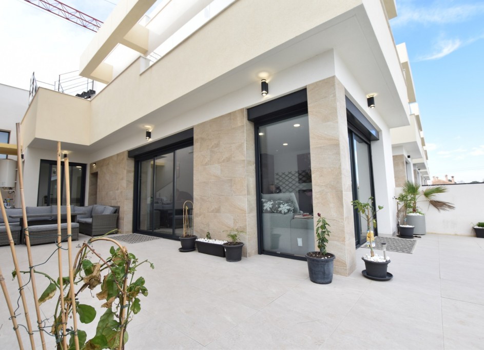 Sale - Detached Villa -
Los Montesinos