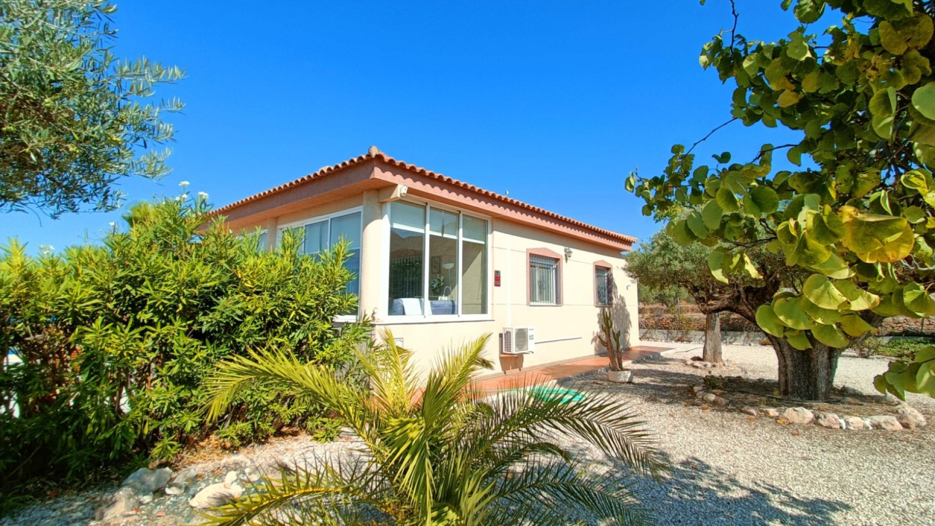 Sale - Detached Villa -
Macisvenda