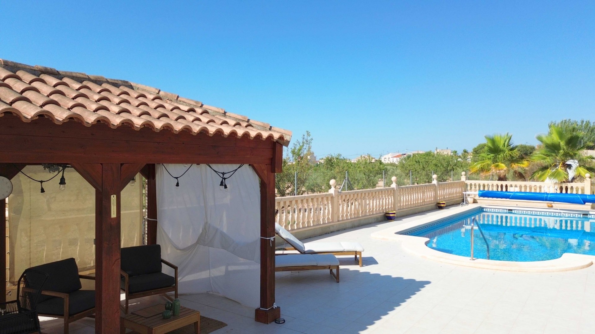 Sale - Detached Villa -
Macisvenda