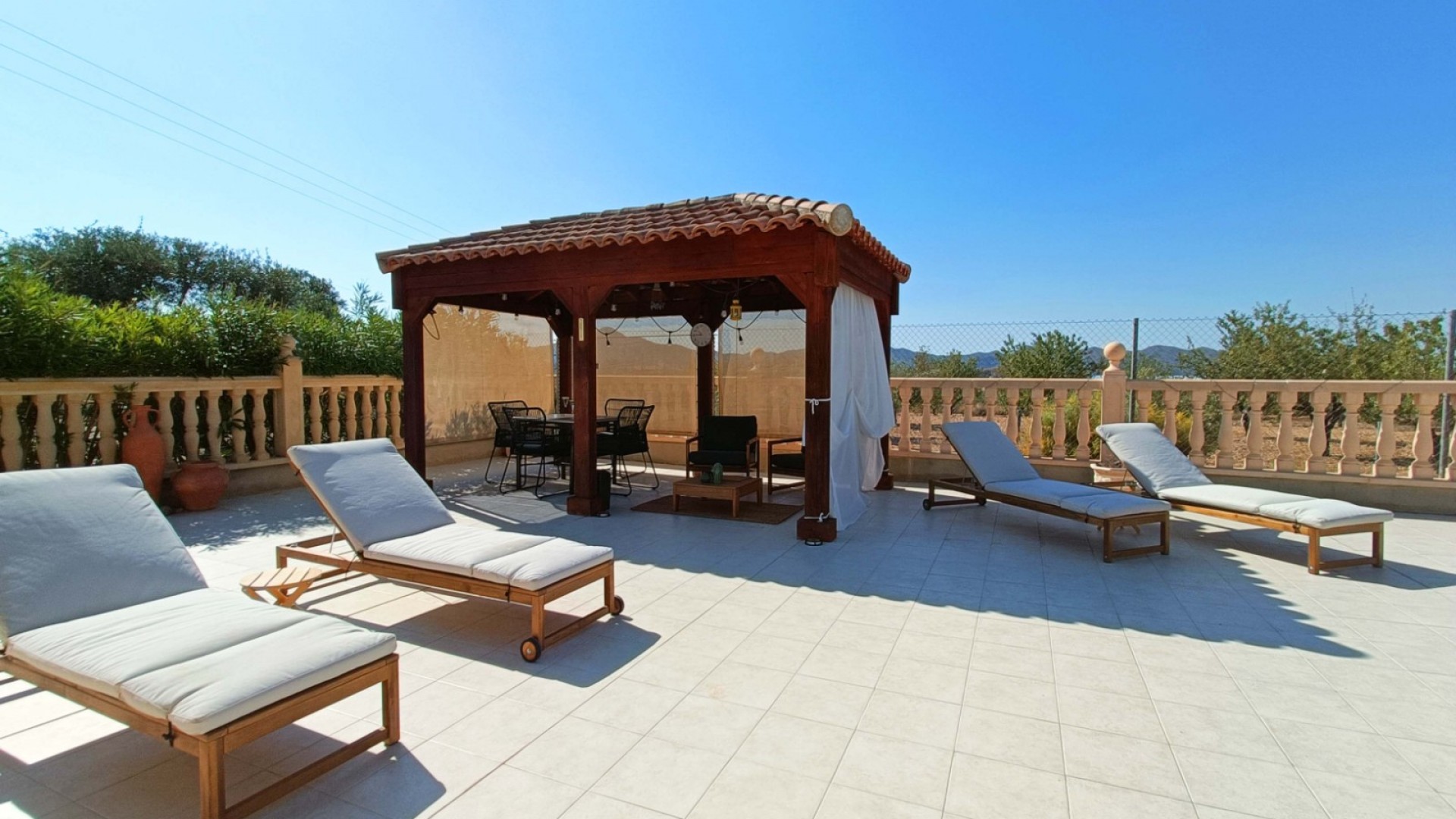 Sale - Detached Villa -
Macisvenda