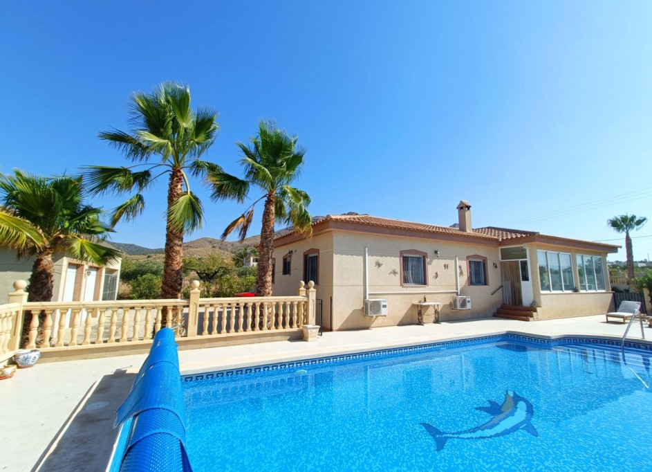 Sale - Detached Villa -
Macisvenda