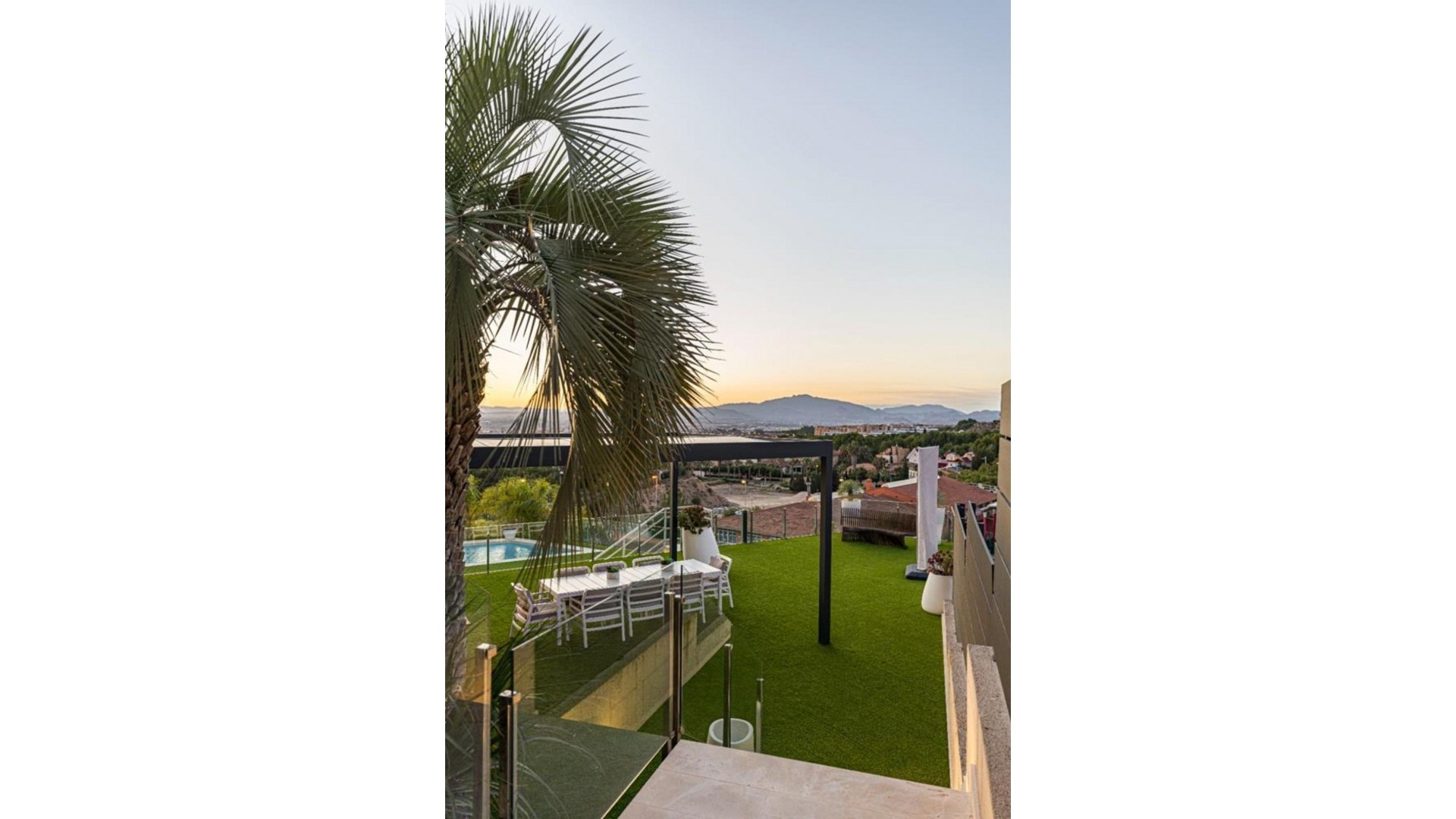 Sale - Detached Villa -
Murcia