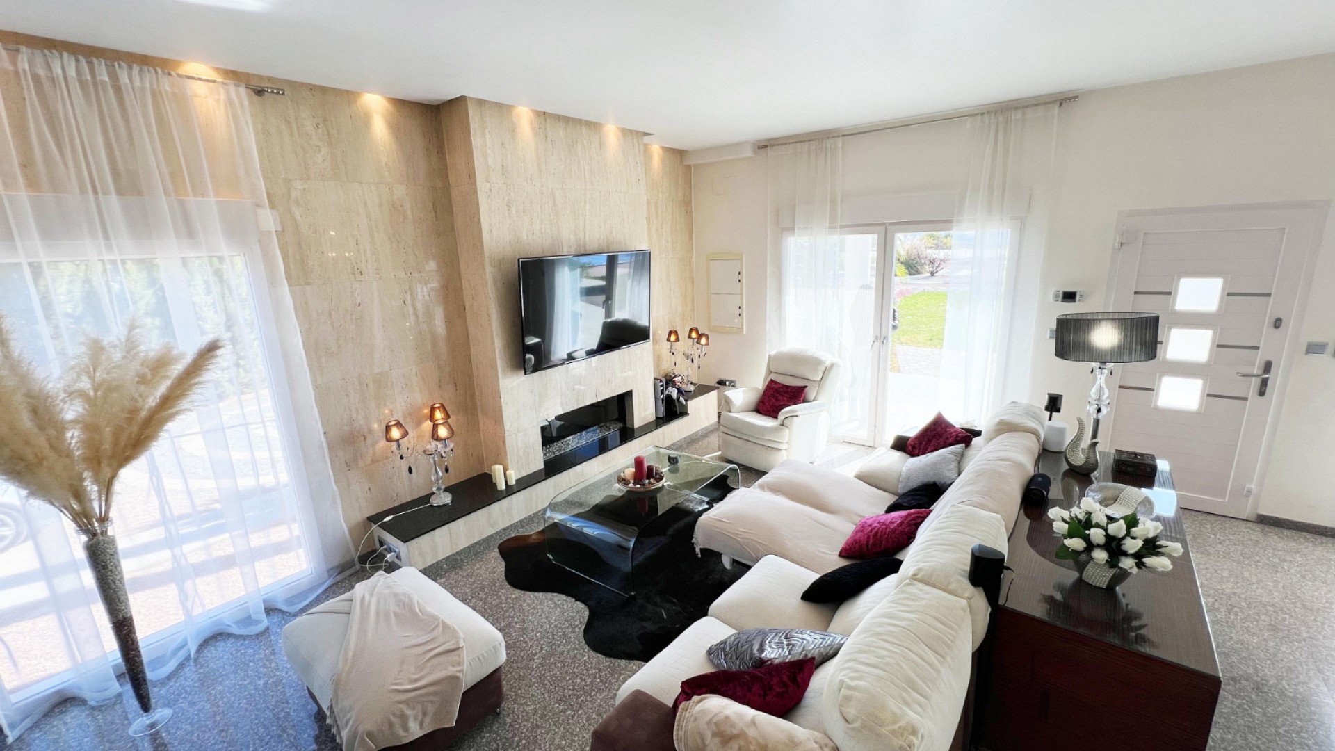 Sale - Detached Villa -
Novelda