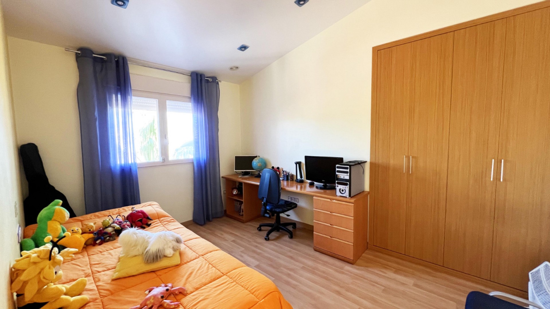 Sale - Detached Villa -
Novelda