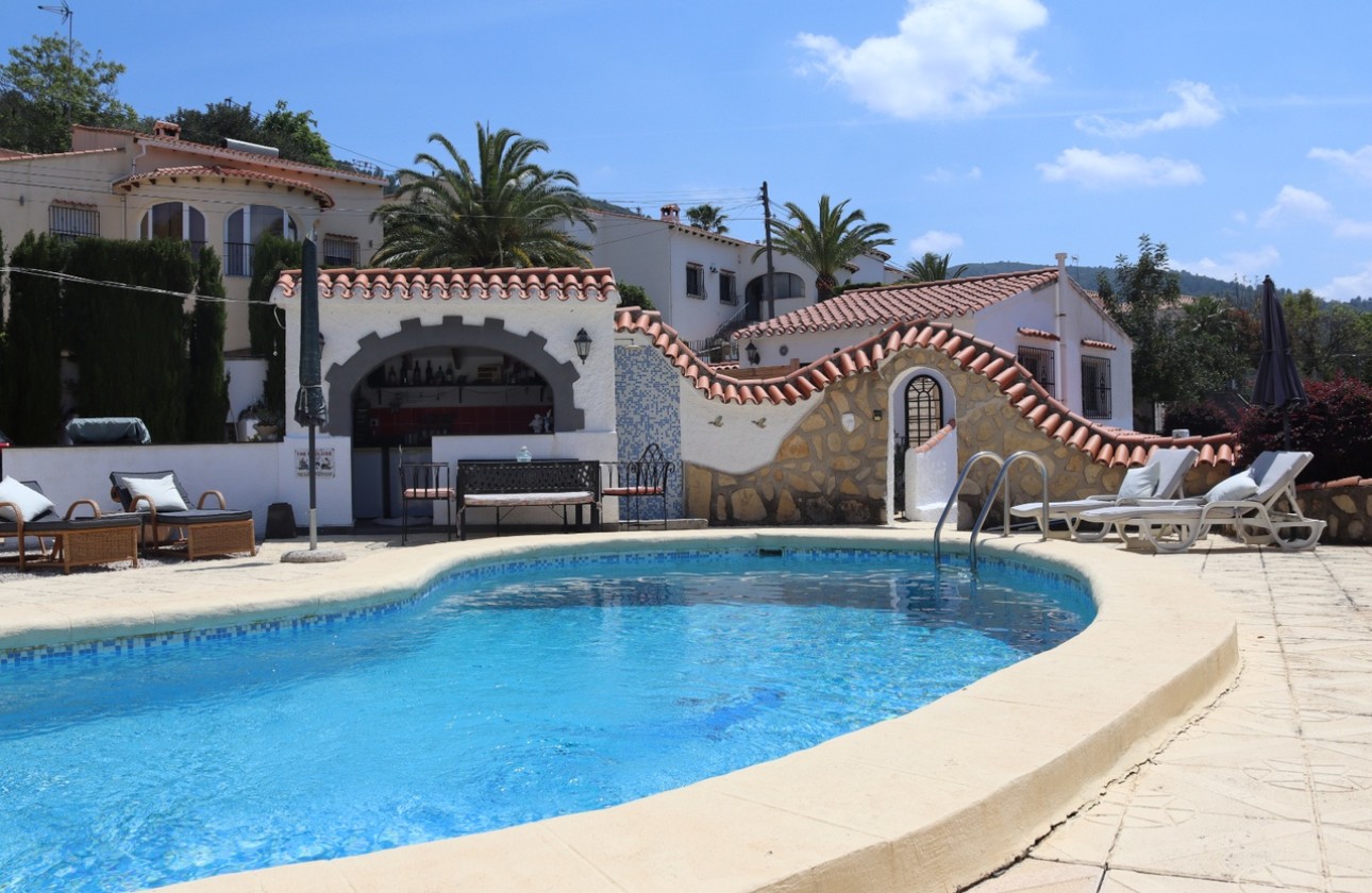 Sale - Detached Villa -
Orba - Inland