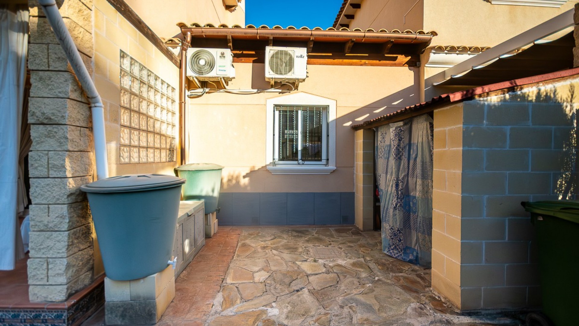 Sale - Detached Villa -
Orihuela - Benferri