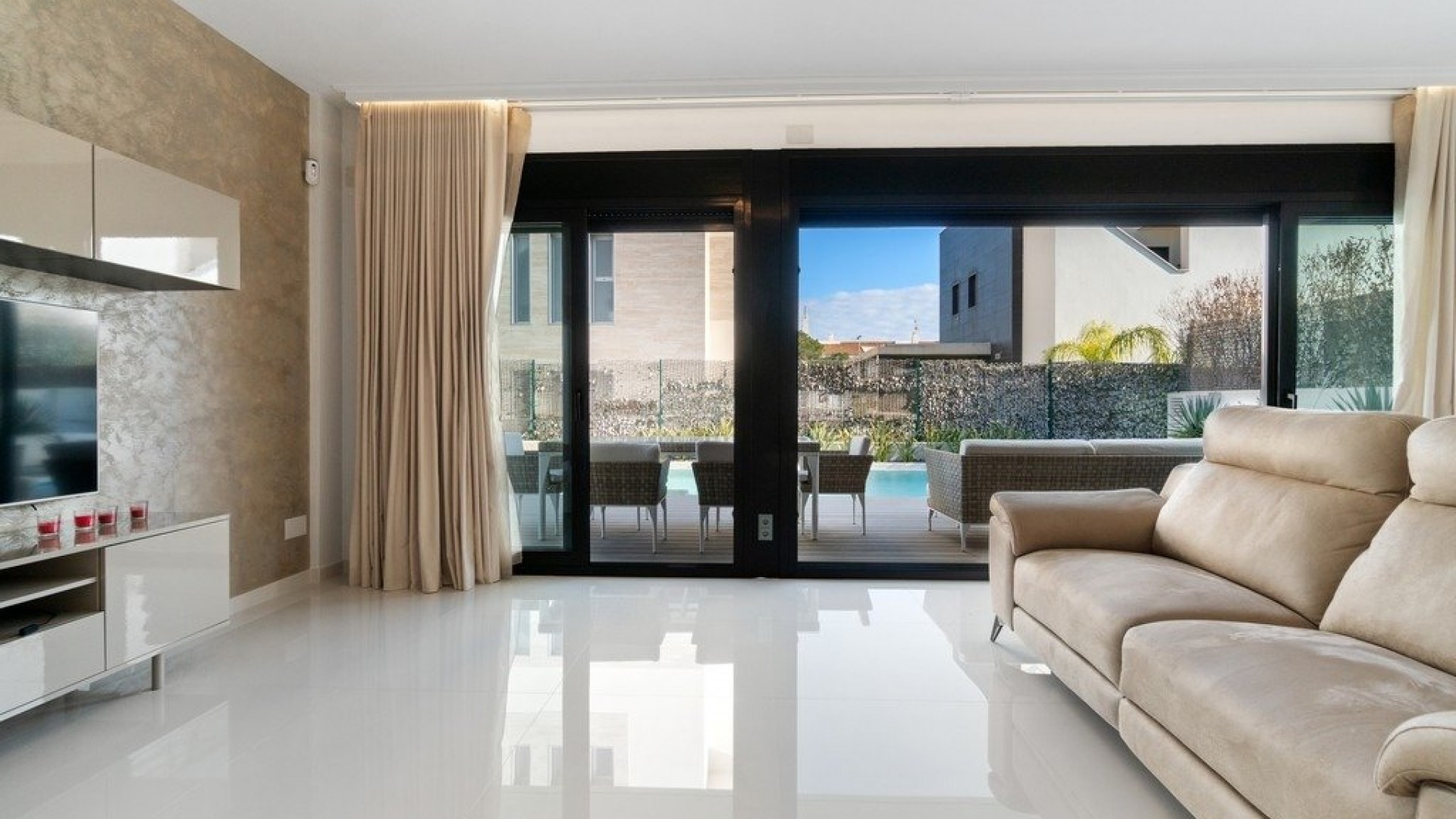 Sale - Detached Villa -
Orihuela Costa - Agua Marina