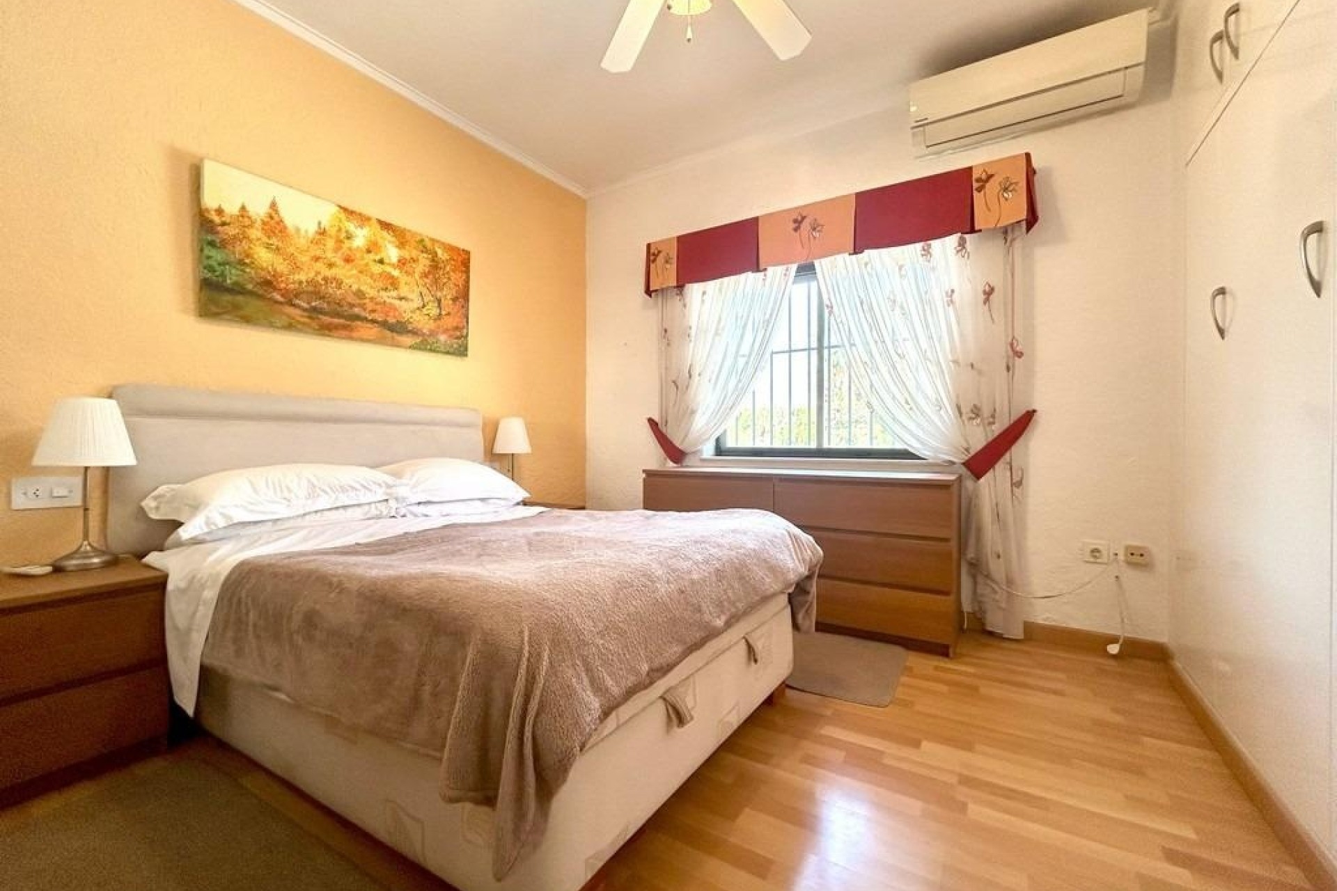 Sale - Detached Villa -
Orihuela Costa - Aguamarina