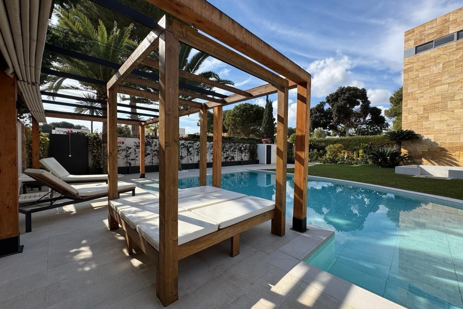 Sale - Detached Villa -
Orihuela Costa - Altos de Campoamor