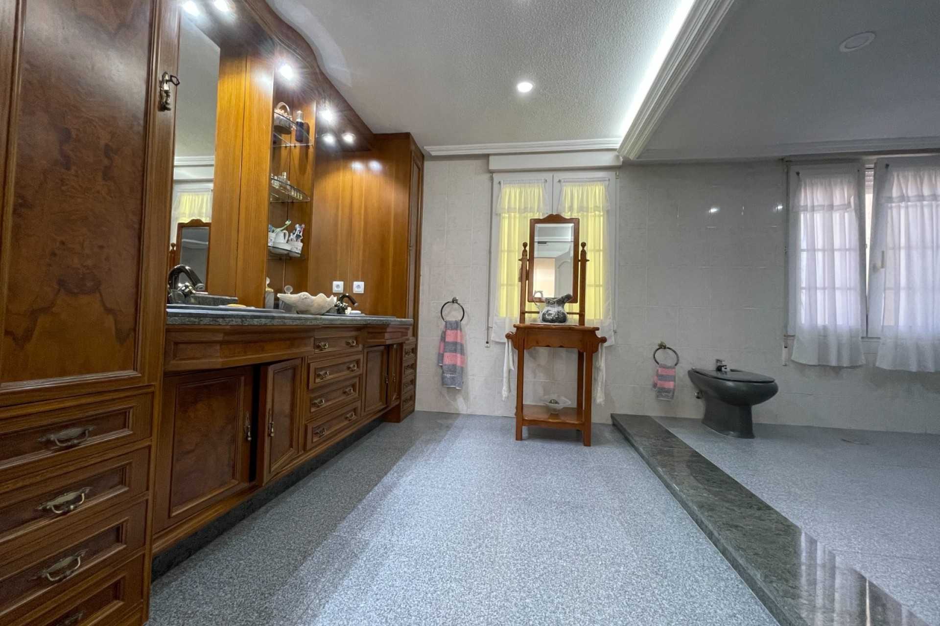 Sale - Detached Villa -
Orihuela Costa - Cabo Roig