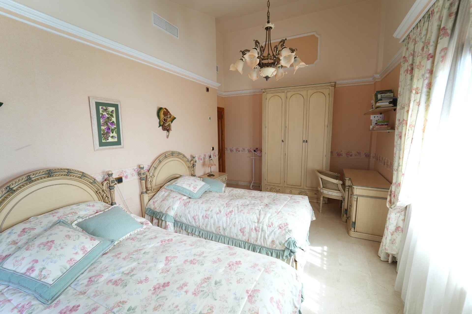Sale - Detached Villa -
Orihuela Costa - Campoamor