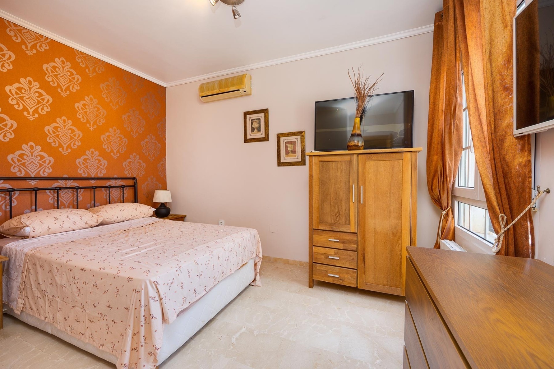 Sale - Detached Villa -
Orihuela Costa - Costa Blanca