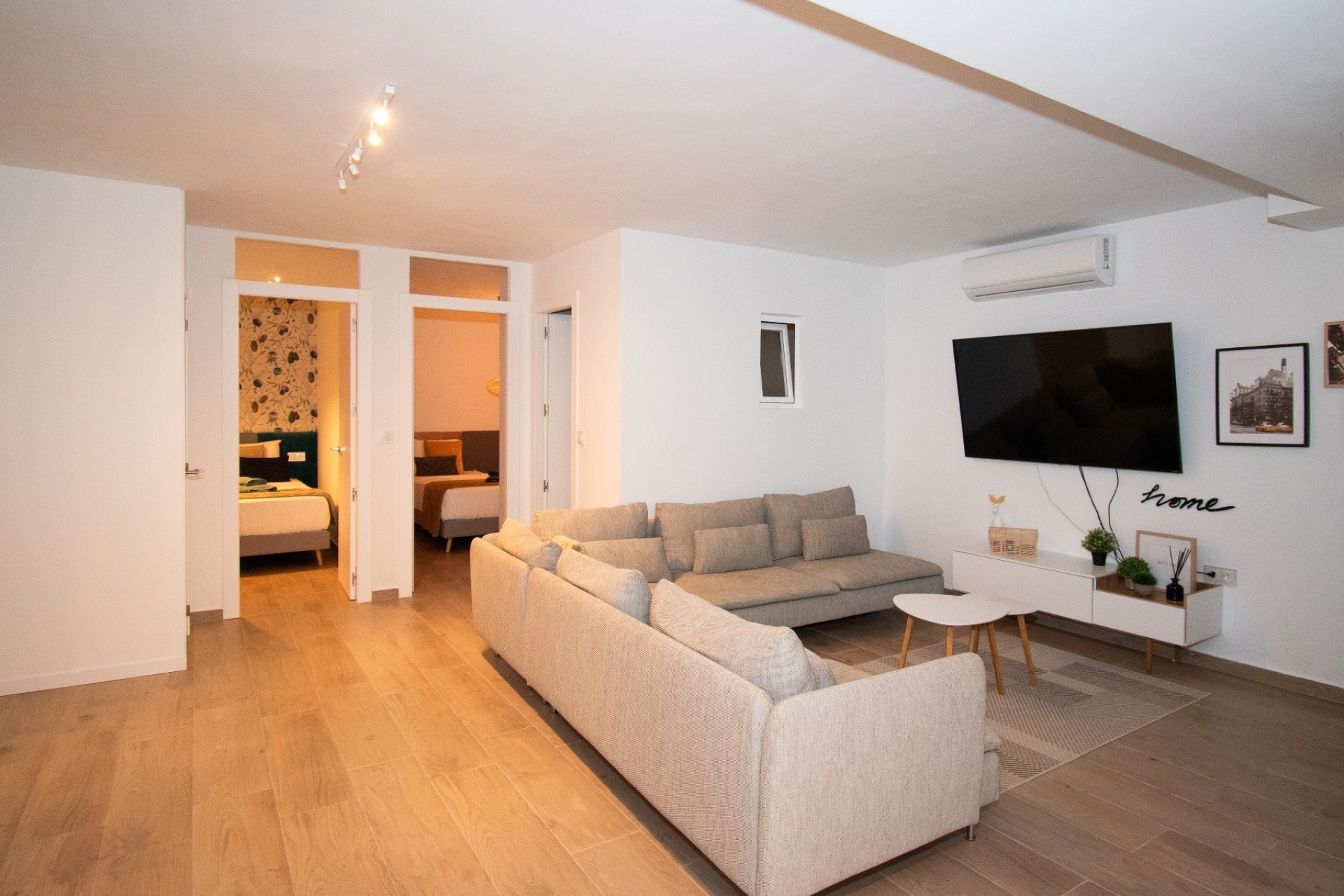 Sale - Detached Villa -
Orihuela Costa - Costa Blanca