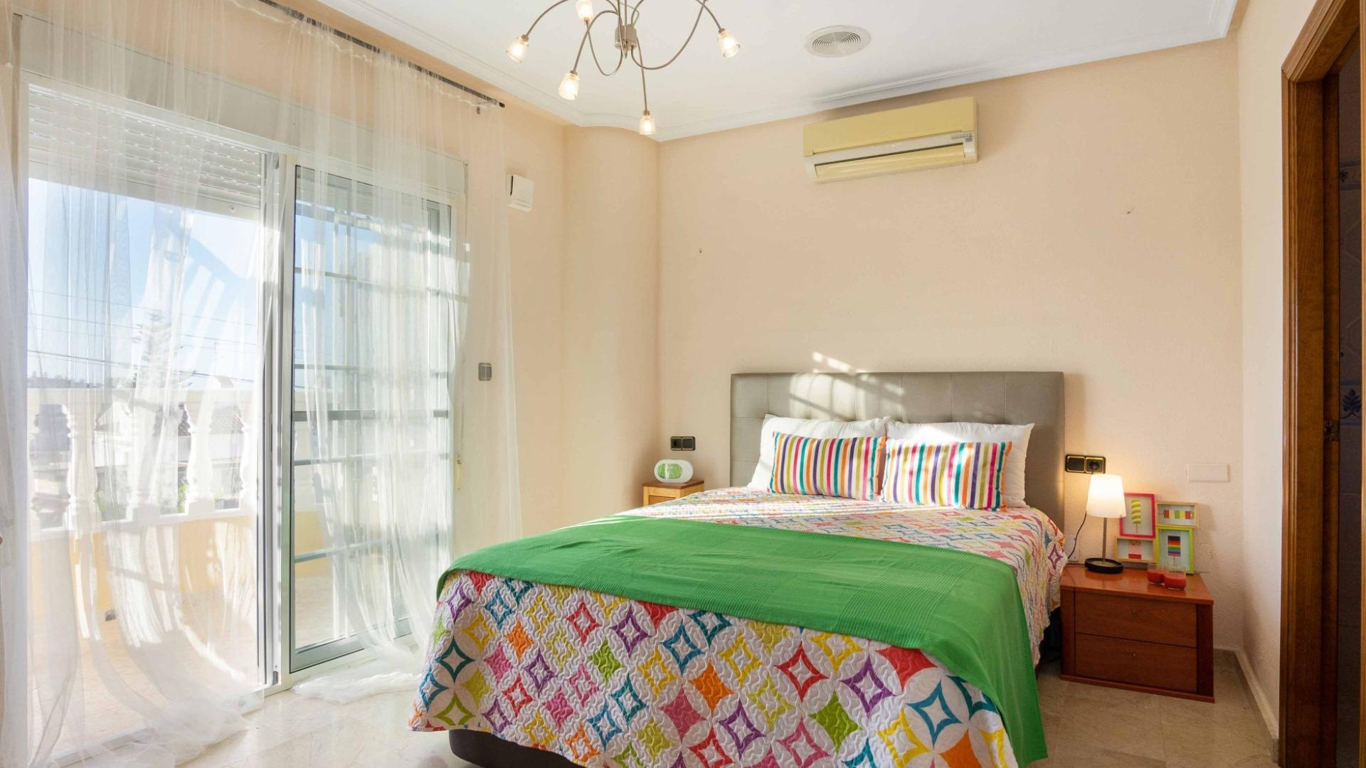 Sale - Detached Villa -
Orihuela Costa - La Florida