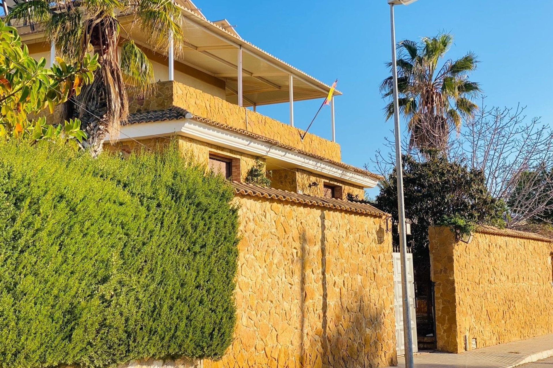 Sale - Detached Villa -
Orihuela Costa - La Florida