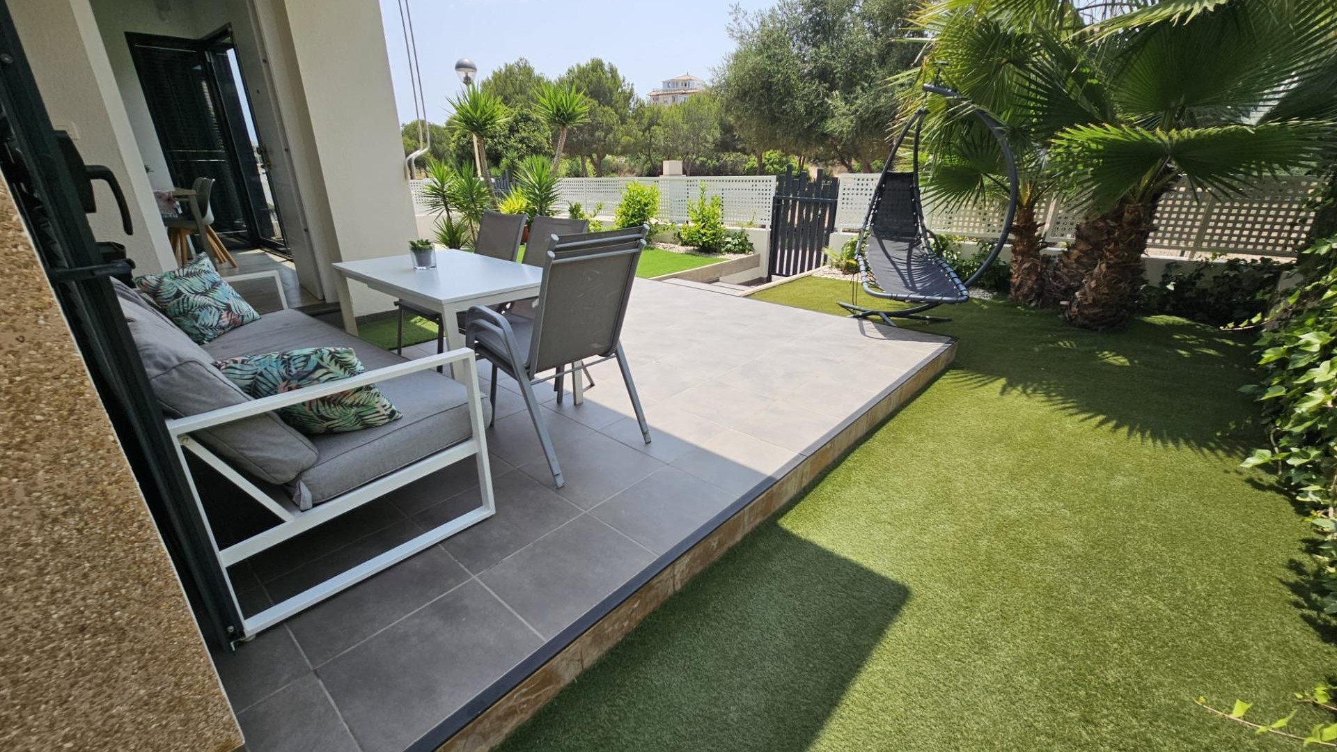 Sale - Detached Villa -
Orihuela Costa - La Regia