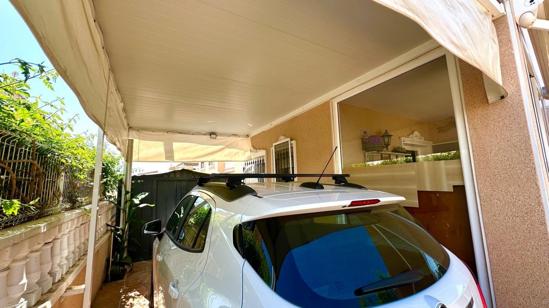 Sale - Detached Villa -
Orihuela Costa - La Regia