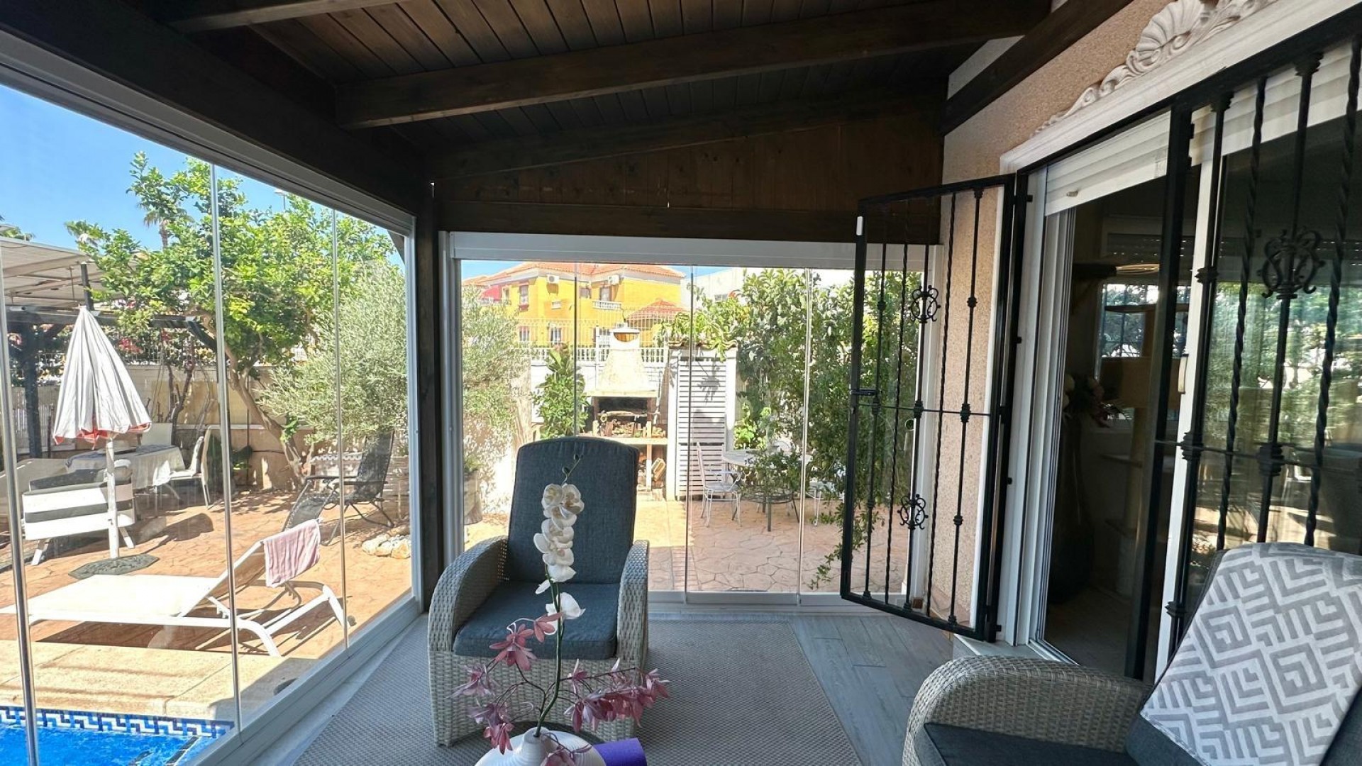 Sale - Detached Villa -
Orihuela Costa - La Regia