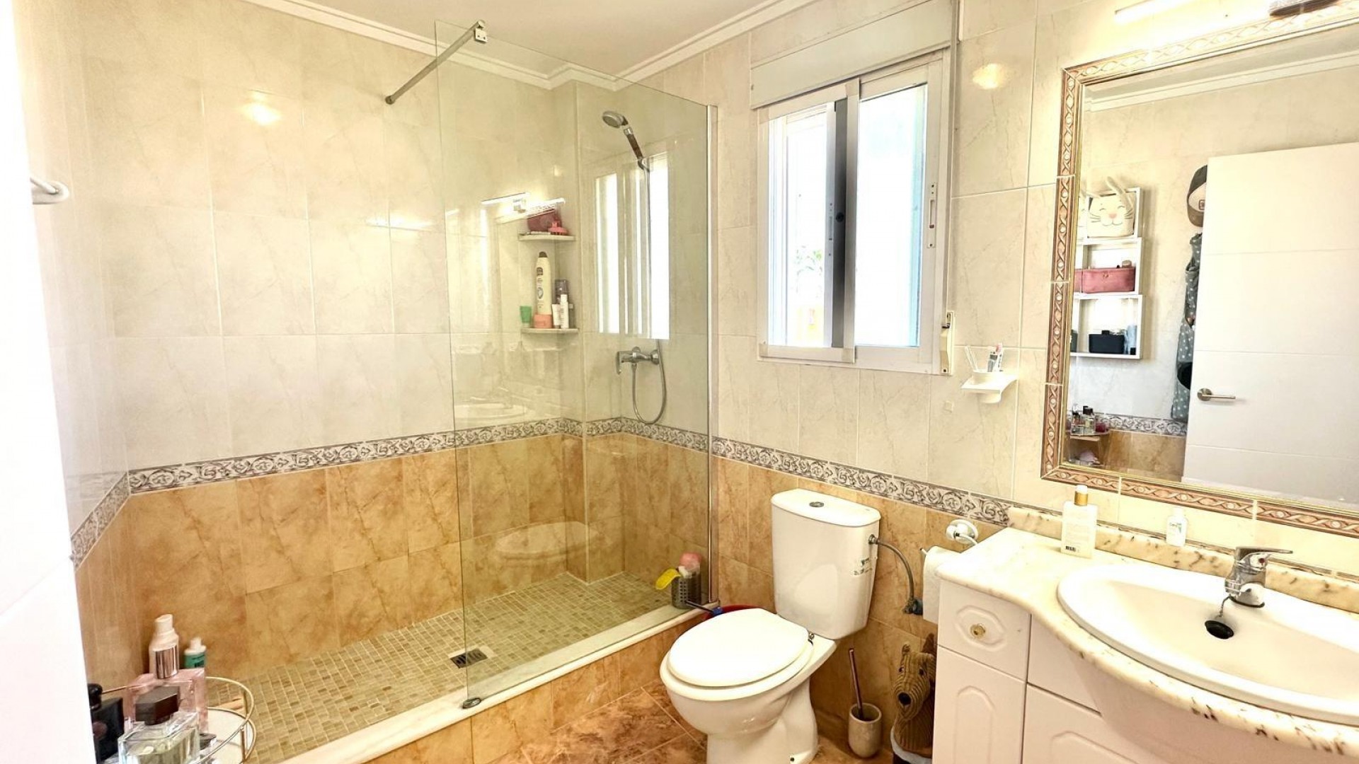 Sale - Detached Villa -
Orihuela Costa - La Regia