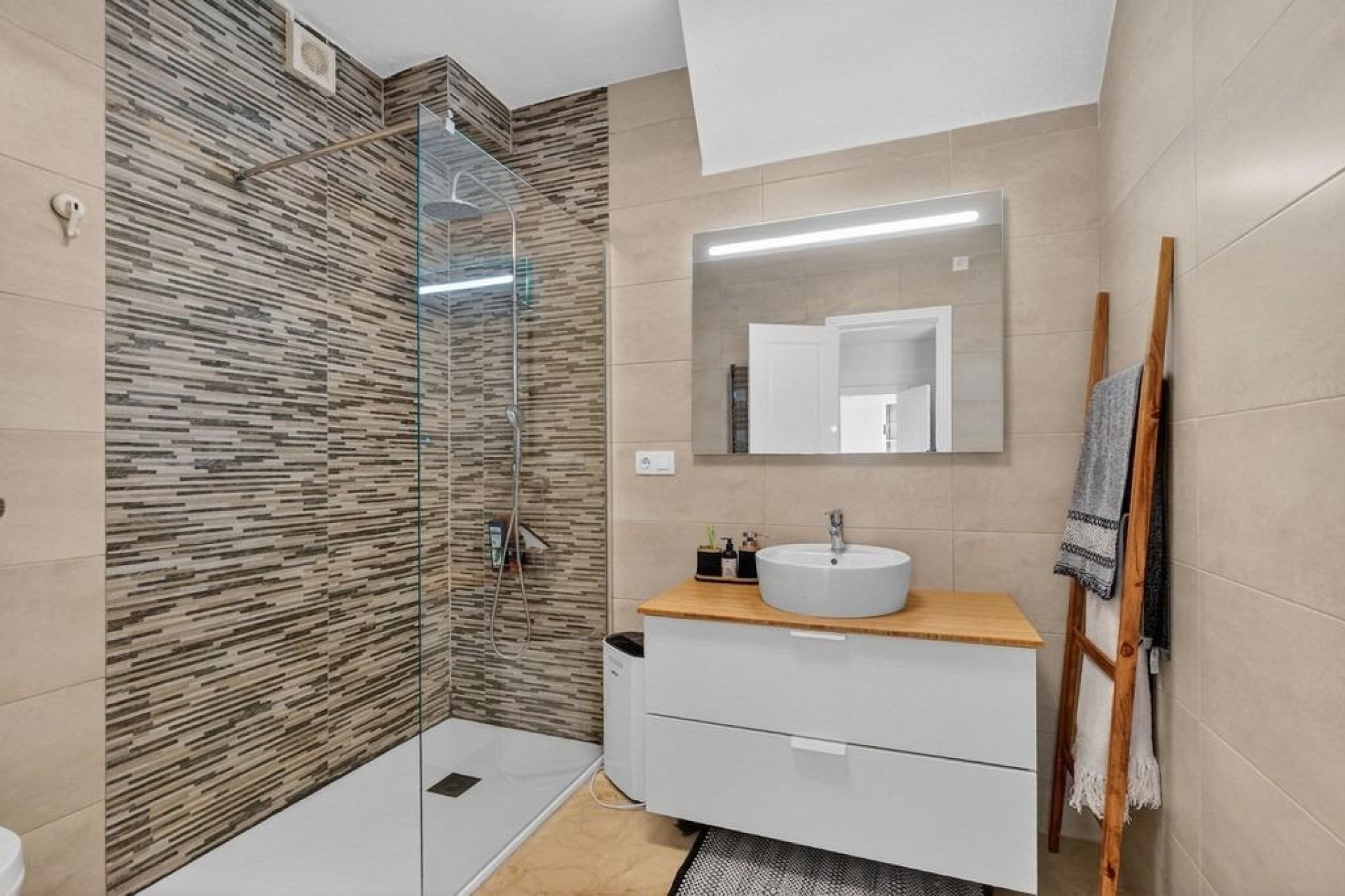 Sale - Detached Villa -
Orihuela Costa - Las Ramblas