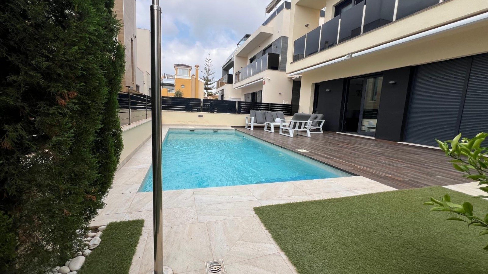 Sale - Detached Villa -
Orihuela Costa - Lomas de Cabo Roig