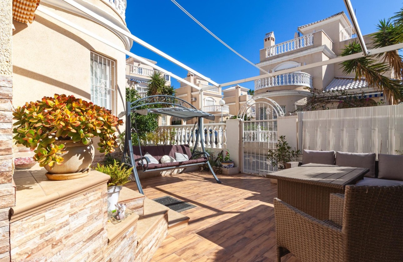 Sale - Detached Villa -
Orihuela Costa - Los Almendros-la Florida
