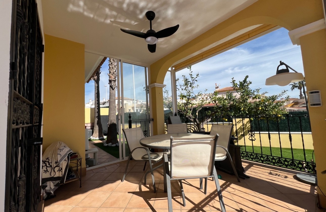 Sale - Detached Villa -
Orihuela Costa - Los Dolses