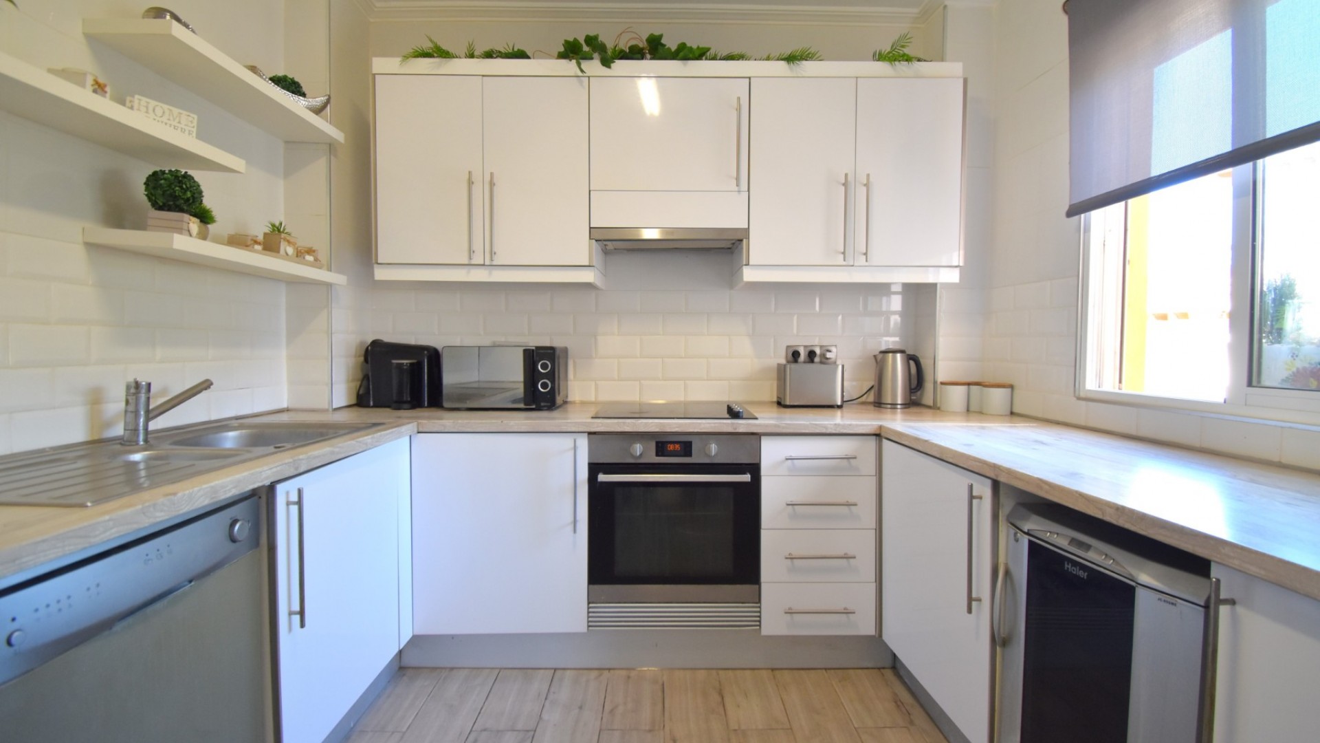 Sale - Detached Villa -
Orihuela Costa - Playa Flamenca