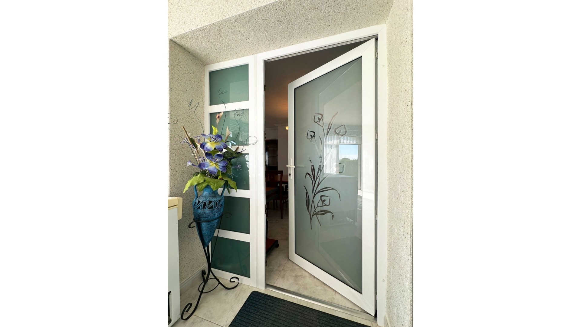 Sale - Detached Villa -
Orihuela Costa - Playa Flamenca