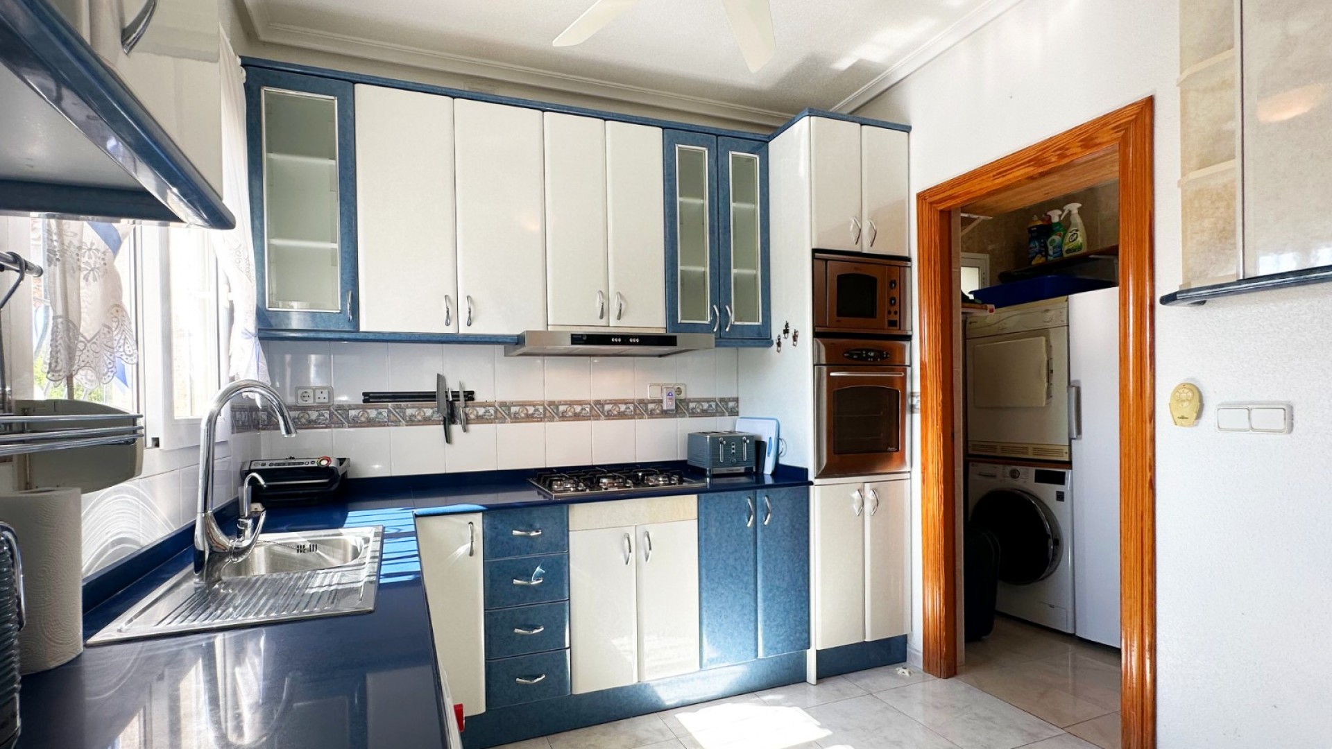 Sale - Detached Villa -
Orihuela Costa - Playa Flamenca